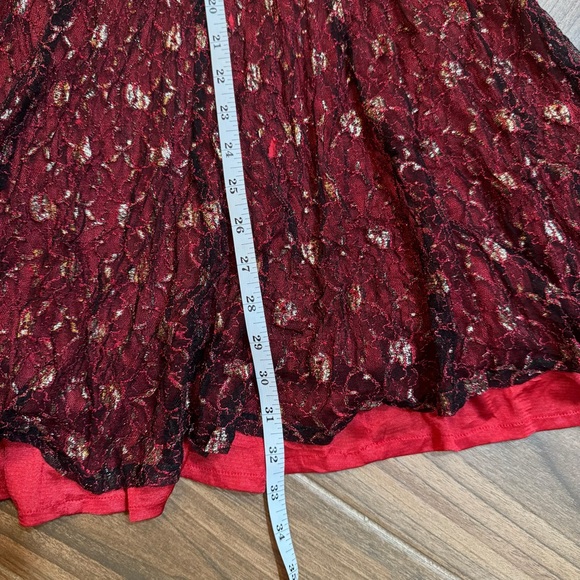 💜2/$15 Little Red Dress Lace/Satin - Picture 8 of 8